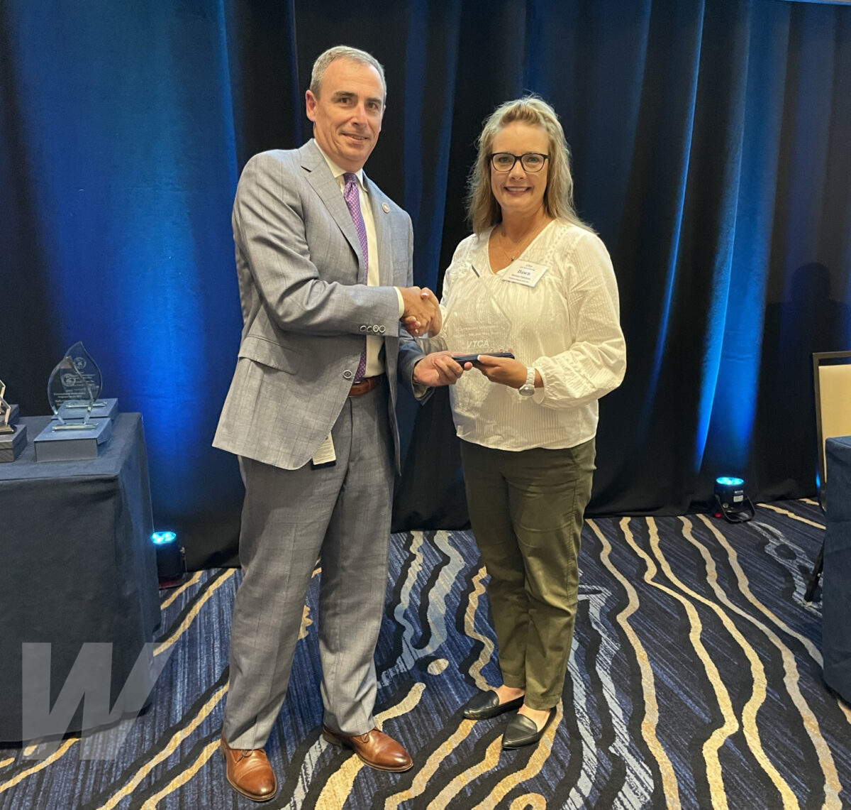 Dawn Pattison accepts 2021 VTCA Contractor Safety Award