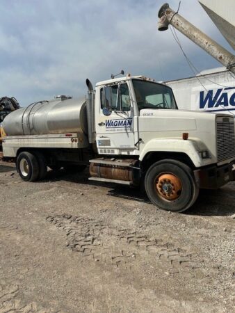 Freighliner 613011 Tanker